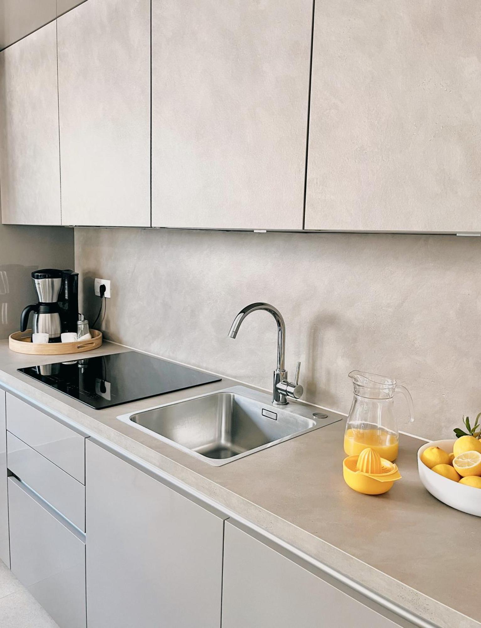 Apartment Agnes With 63 M2 Rooftop Terrace, Grill And Pool Okrug Gornji Eksteriør billede