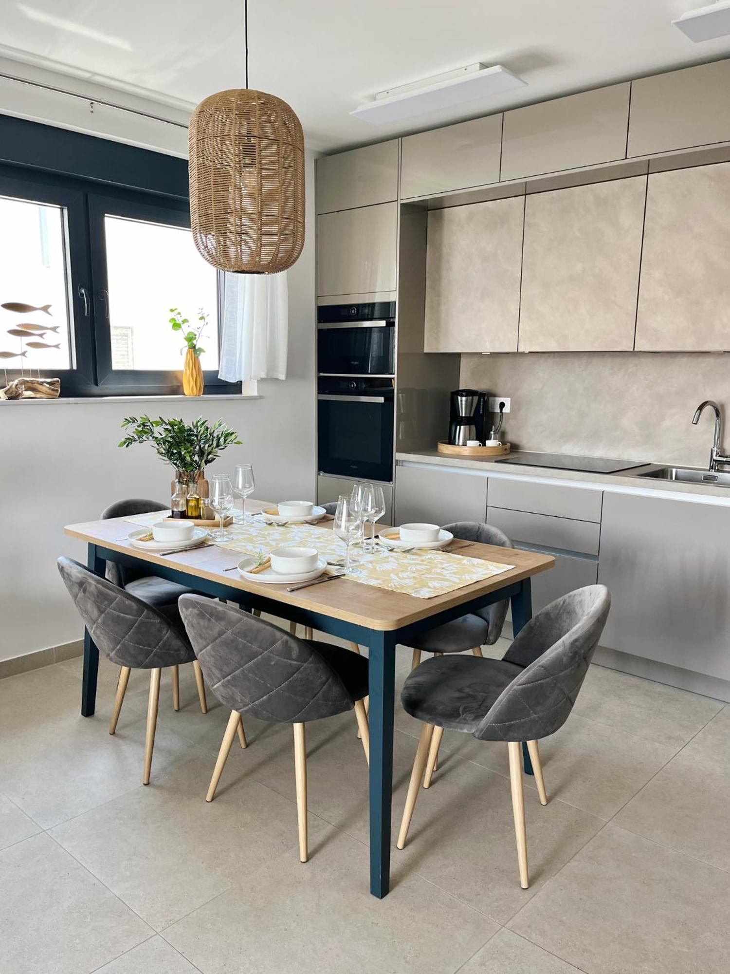 Apartment Agnes With 63 M2 Rooftop Terrace, Grill And Pool Okrug Gornji Eksteriør billede