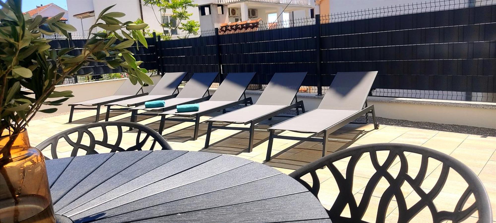Apartment Agnes With 63 M2 Rooftop Terrace, Grill And Pool Okrug Gornji Eksteriør billede