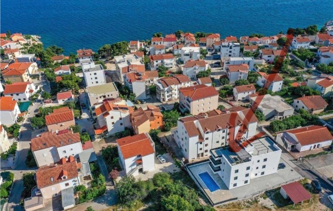 Apartment Agnes With 63 M2 Rooftop Terrace, Grill And Pool Okrug Gornji Eksteriør billede